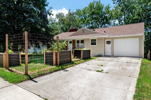 1389 Prior Avenue S, Saint Paul, MN 55116