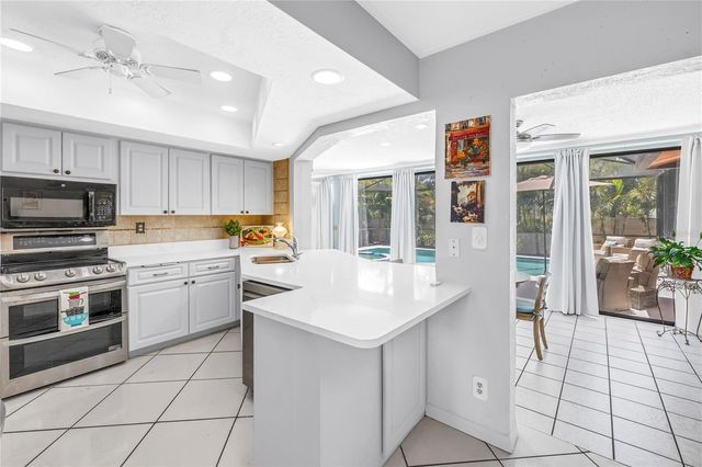 1954 PINELLAS POINT DRIVE S, St Petersburg, FL 33712