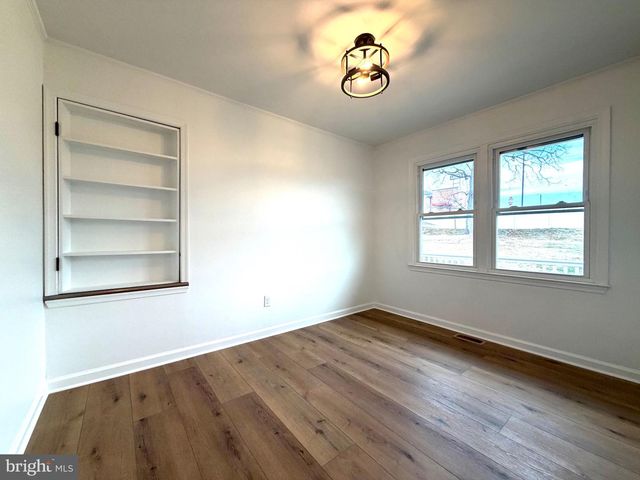 178 BERNICE AVE, Martinsburg, WV 25405