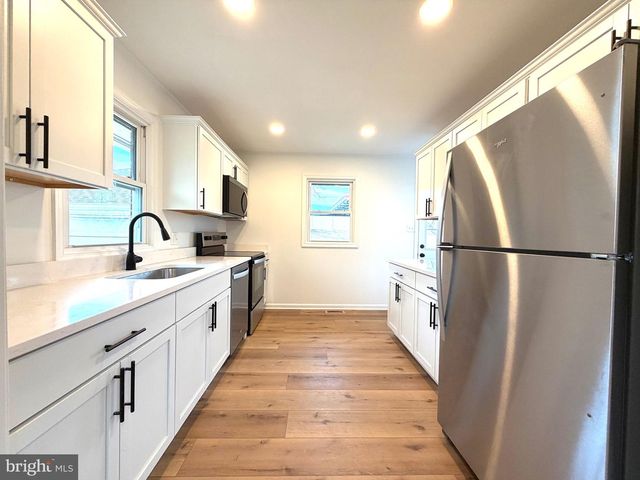 178 BERNICE AVE, Martinsburg, WV 25405