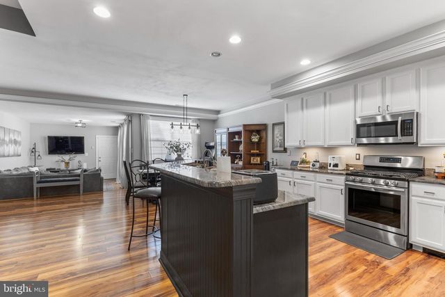 12852 MARBLESTONE DR, Woodbridge, VA 22192