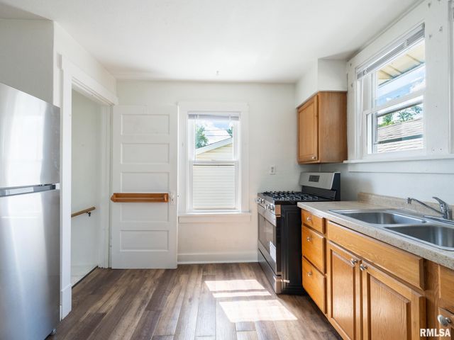 1227 HOWARD Court, Pekin, IL 61554