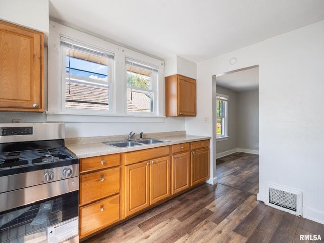 1227 HOWARD Court, Pekin, IL 61554