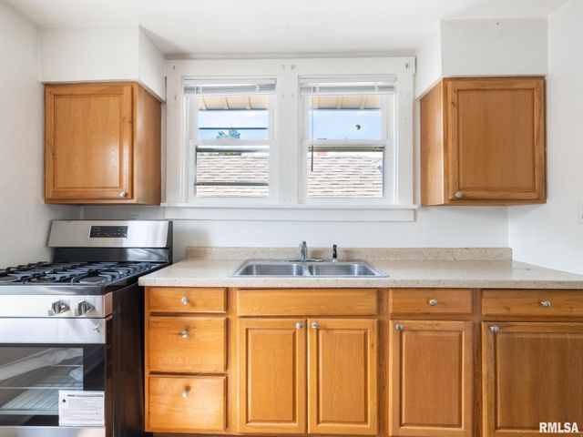 1227 HOWARD Court, Pekin, IL 61554