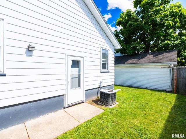 1227 HOWARD Court, Pekin, IL 61554