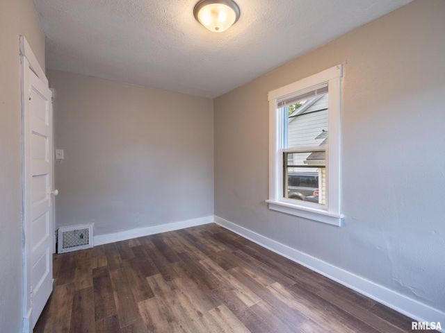 1227 HOWARD Court, Pekin, IL 61554