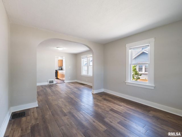 1227 HOWARD Court, Pekin, IL 61554