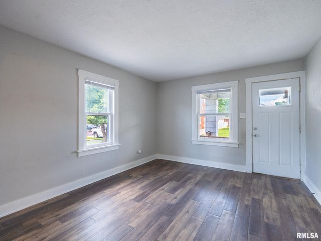 1227 HOWARD Court, Pekin, IL 61554