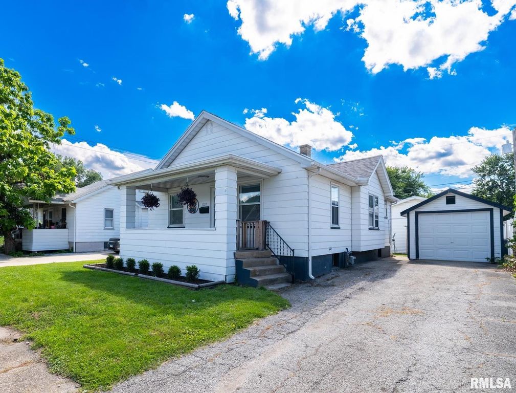 1227 HOWARD Court, Pekin, IL 61554
