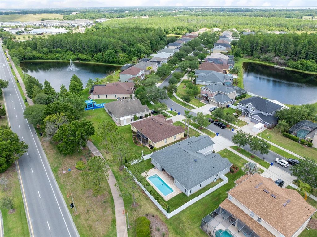 Image 36 of property listing at 3481 PAWLEYS LOOP N, St Cloud, FL 34769