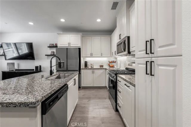 3591 E Moonlight Street 21, Ontario, CA 91761