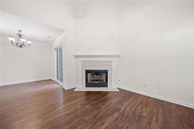 172 Stoneforest Drive, Woodstock, GA 30189