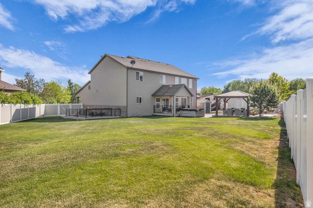 10498 S BROOKLYN VIEW LANE CIR, South Jordan, UT 84095