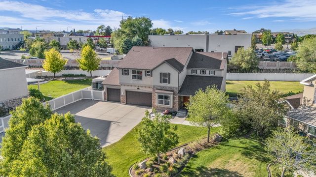 10498 S BROOKLYN VIEW LANE CIR, South Jordan, UT 84095