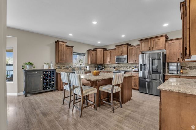 10498 S BROOKLYN VIEW LANE CIR, South Jordan, UT 84095
