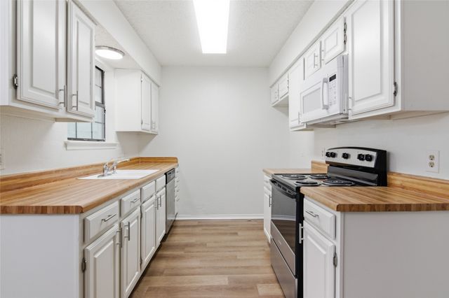 209 Blue Ridge Trail, Saginaw, TX 76179