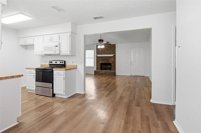 209 Blue Ridge Trail, Saginaw, TX 76179