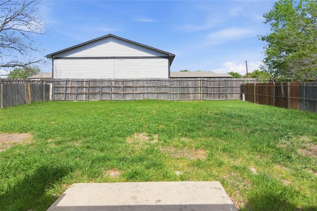 209 Blue Ridge Trail, Saginaw, TX 76179