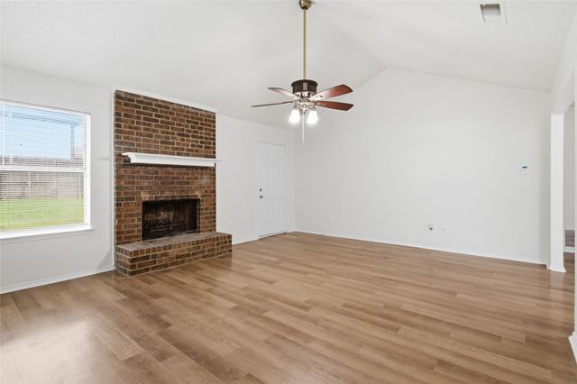 209 Blue Ridge Trail, Saginaw, TX 76179