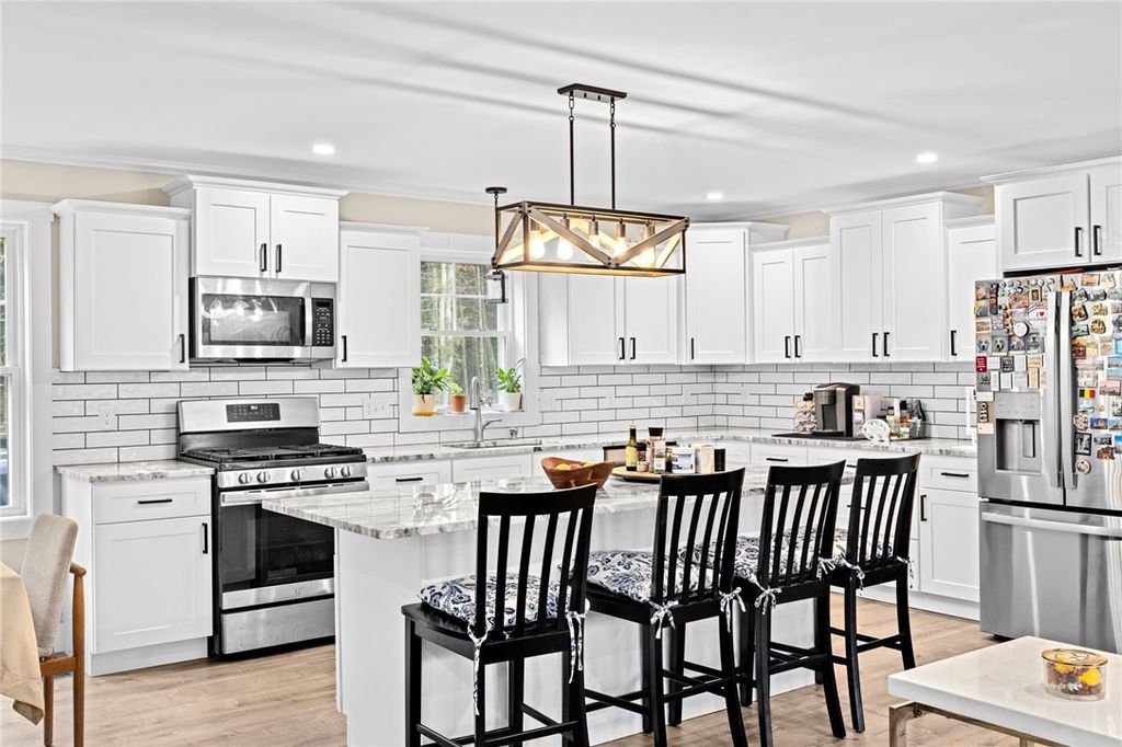 8 Big River Road, Coventry, RI 02816