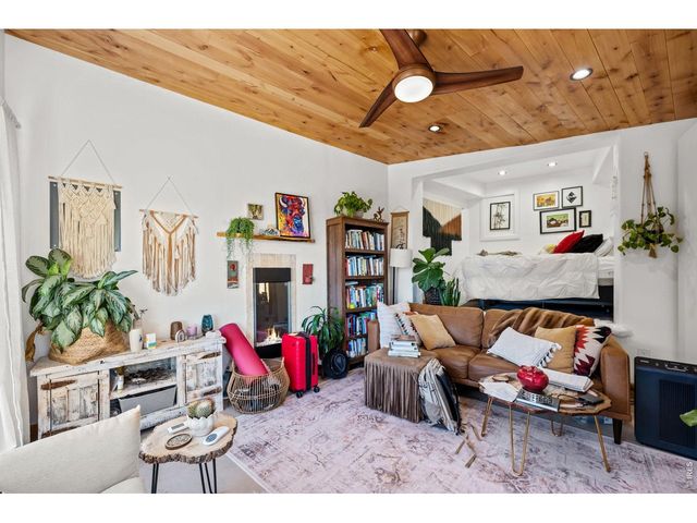 865 N Cedar Brook Rd, Boulder, CO 80304