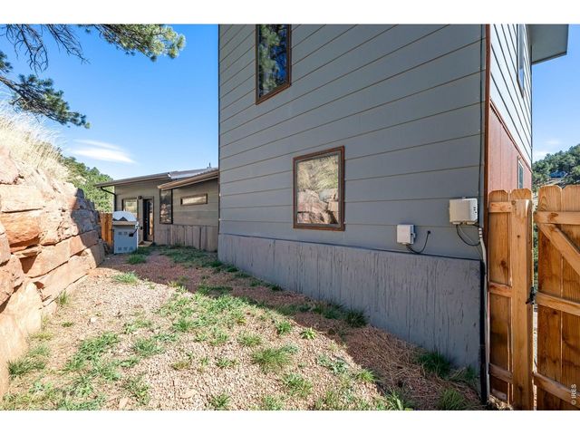 865 N Cedar Brook Rd, Boulder, CO 80304