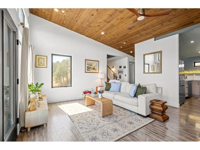 865 N Cedar Brook Rd, Boulder, CO 80304