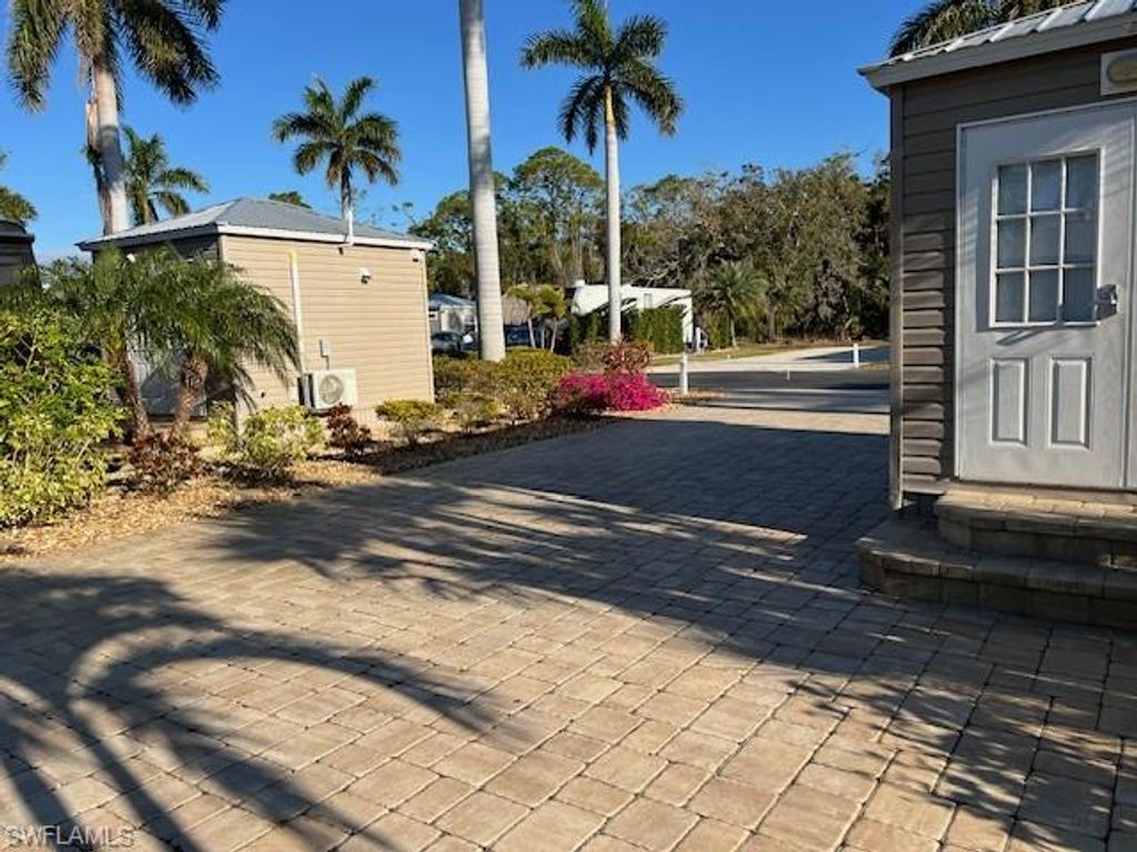 10232 Meadow Beauty TRL, FORT MYERS, FL 33905 — photo 4