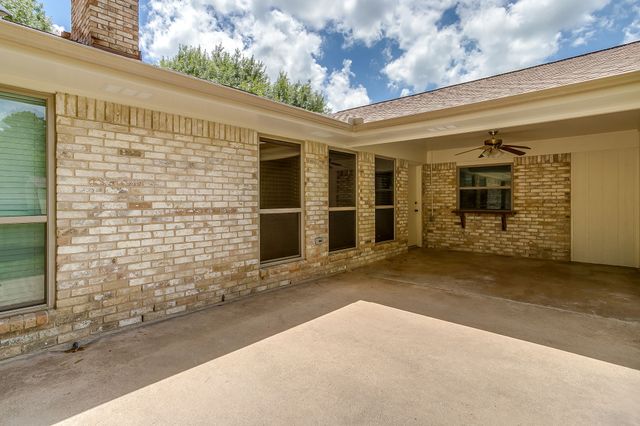 1207 Redman Lane, Duncanville, TX 75137