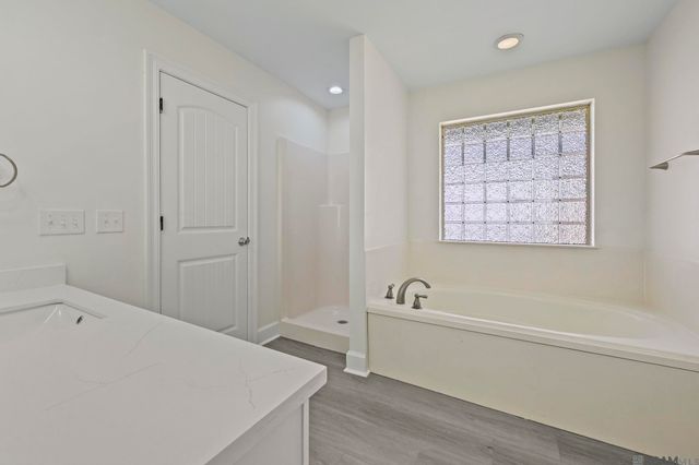 9271 Breeden Dr, Baton Rouge, LA 70811