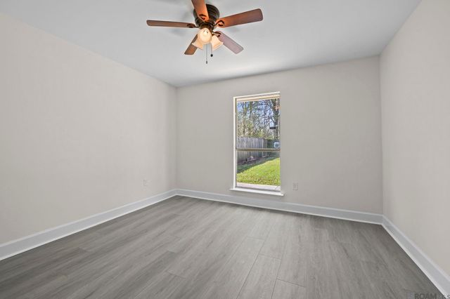 9271 Breeden Dr, Baton Rouge, LA 70811