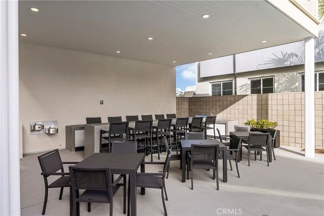 7228 Alchemy Circle, Huntington Beach, CA 92647