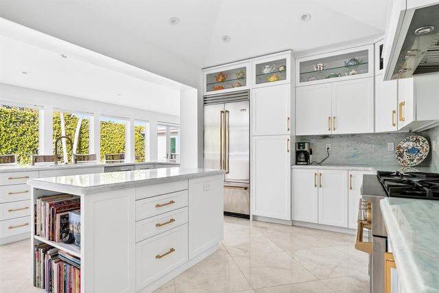 107 E Inlet Drive, Palm Beach, FL 33480