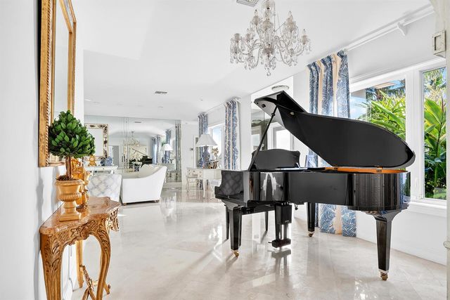 107 E Inlet Drive, Palm Beach, FL 33480