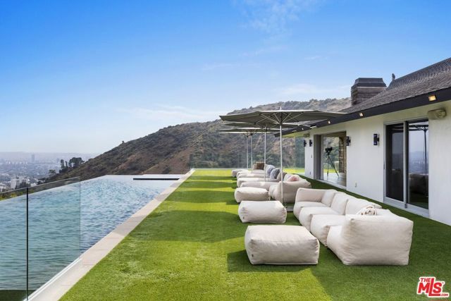 2402 Carman Crest Drive, Los Angeles, CA 90068