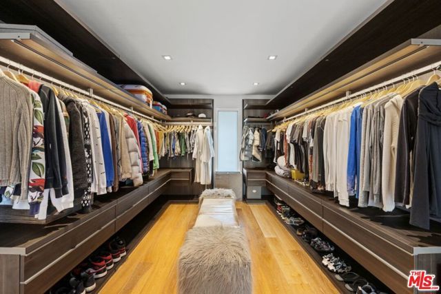 2402 Carman Crest Drive, Los Angeles, CA 90068