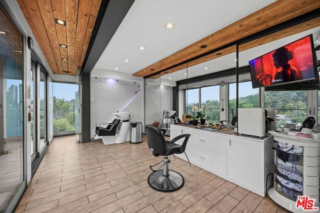 2402 Carman Crest Drive, Los Angeles, CA 90068