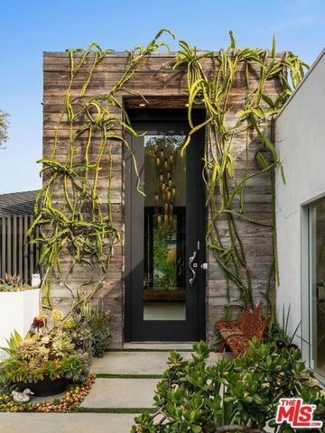 2402 Carman Crest Drive, Los Angeles, CA 90068