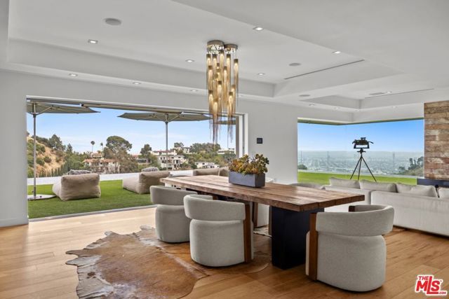 2402 Carman Crest Drive, Los Angeles, CA 90068
