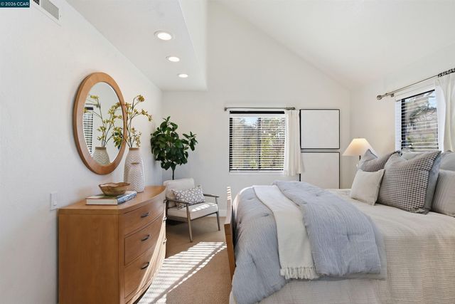 55 Mozden Ln, Pleasant Hill, CA 94523