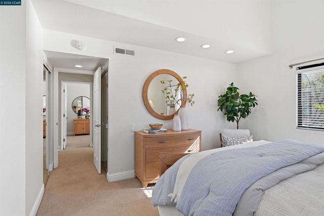 55 Mozden Ln, Pleasant Hill, CA 94523