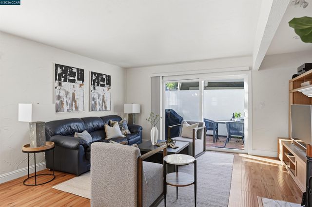 55 Mozden Ln, Pleasant Hill, CA 94523