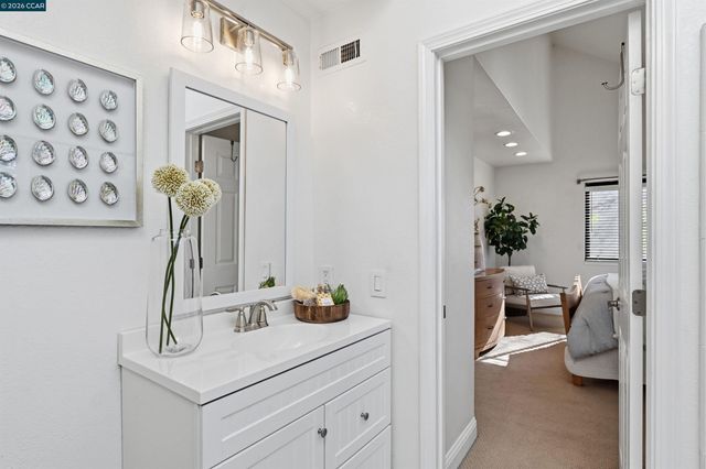 55 Mozden Ln, Pleasant Hill, CA 94523