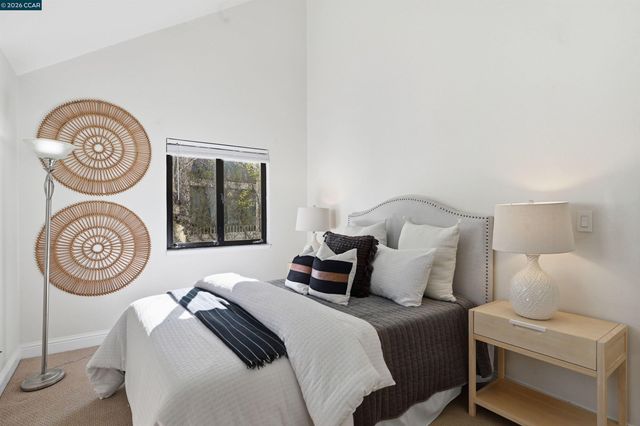 55 Mozden Ln, Pleasant Hill, CA 94523