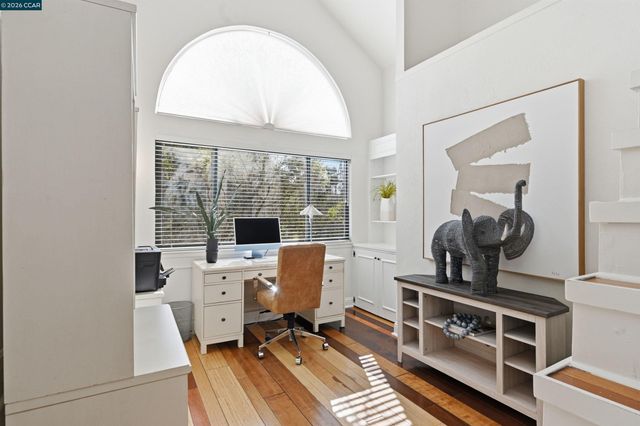 55 Mozden Ln, Pleasant Hill, CA 94523