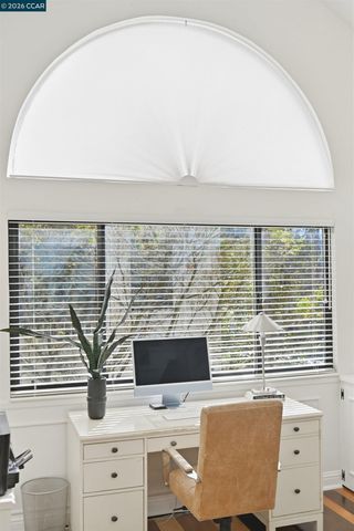 55 Mozden Ln, Pleasant Hill, CA 94523