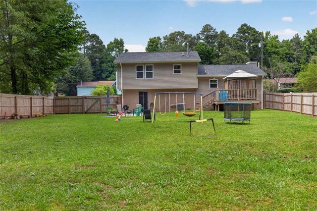 95 S Meadowcliff Circle S, Carrollton, GA 30116