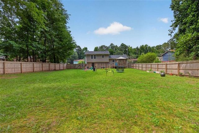 95 S Meadowcliff Circle S, Carrollton, GA 30116