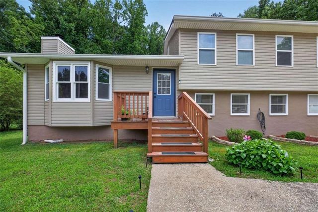 95 S Meadowcliff Circle S, Carrollton, GA 30116