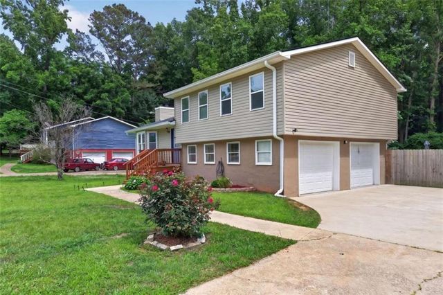 95 S Meadowcliff Circle S, Carrollton, GA 30116
